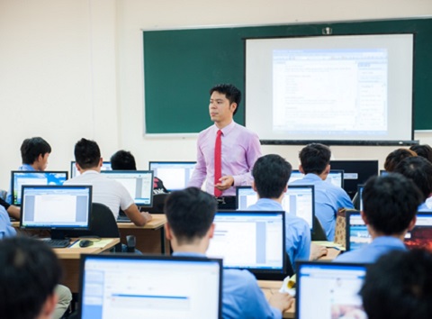 Thanh thiếu niên vùng sâu được hỗ trợ đào tạo công nghệ thông tin