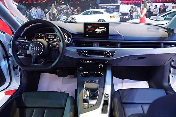 Audi A4 2.JPG