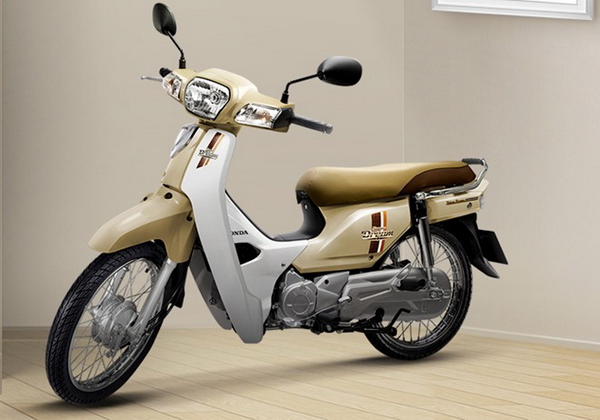3 xe máy Honda ế nhất năm 2015