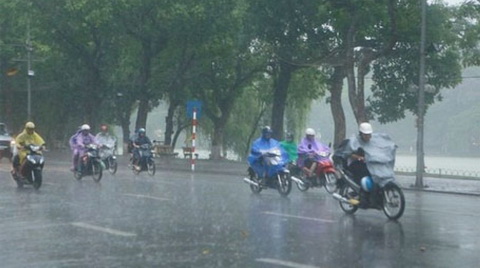 Bắc Bộ đêm nay mưa rào diện rộng, ngày mai chấm dứt nắng nóng