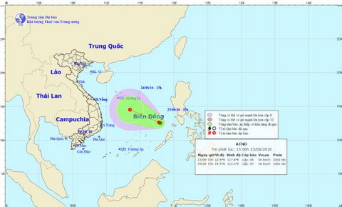 Xuất hiện áp thấp nhiệt đới mạnh hướng thẳng vào miền Trung