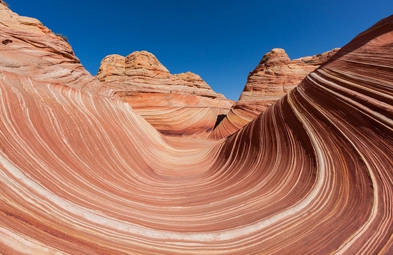 Những lớp đá trầm tích bị bào mòn theo năm tháng tại Arizona
