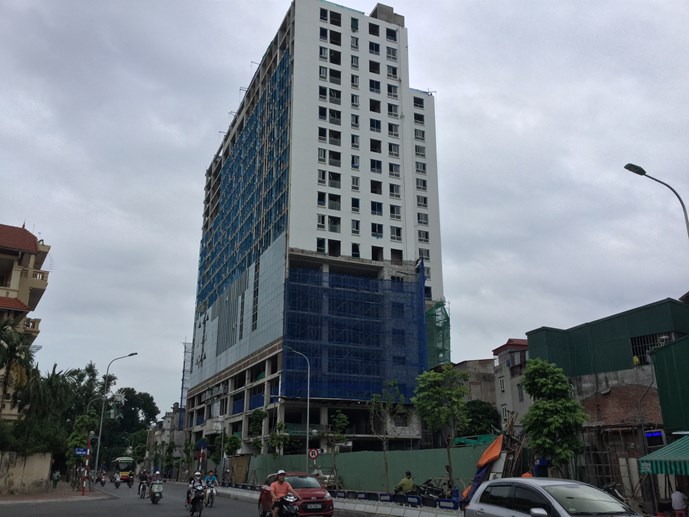 Xử lý tòa nhà 8B Lê Trực: Có thể không phá bỏ phần sai phạm