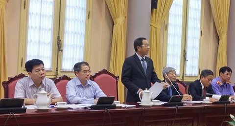 Cá nhân nào chịu trách nhiệm sai sót trong Bộ luật Hình sự 2015?