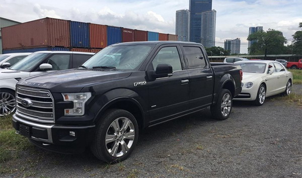 Bán tải hạng sang Ford F-150 Limited về Việt Nam