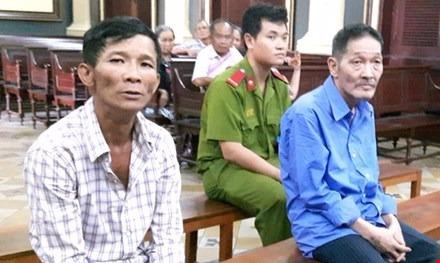 Hẹn quyết chiến với hàng xóm vì nghi bị chửi