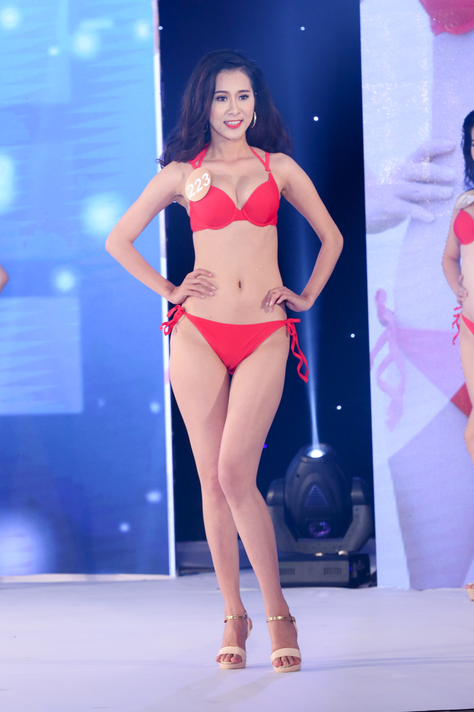 SBD 223 – Nguyễn Thị Thu Hà: SN 1991, đến từ Hà Tĩnh, cao 1m71, cân nặng 46g, số đo 3 vòng: 80-57-87