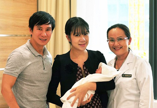 Gia đình Lý Hải lưu trữ máu cuống rốn con trai thứ 4 tại Vinmec