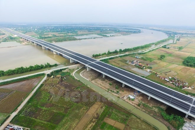 Kiến nghị giảm mức phí đường Quốc lộ 5