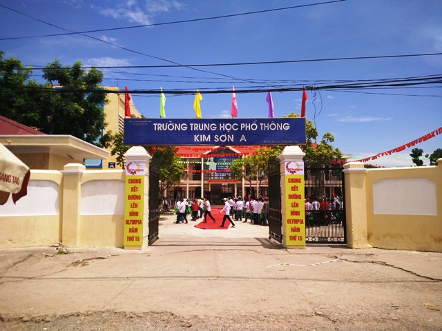 Xuất hiện thủ khoa cả 3 khối thi