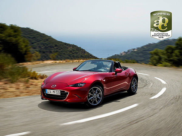 Mazda MX-5 và RX-Vision giành thêm giải thưởng mới