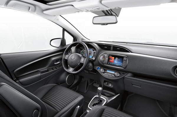 Yaris 2.jpg