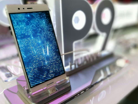 Doanh số Huawei tăng trưởng mạnh nhờ smartphone