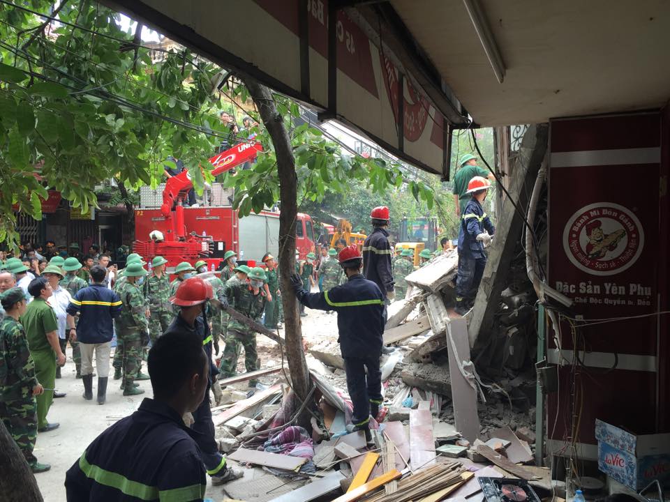 nhà sập