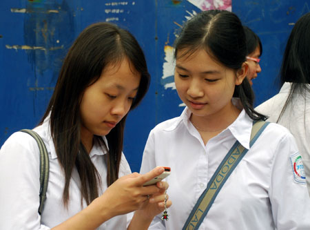 Cách sử dụng dịch vụ thu phí xét tuyển Đại học, Cao đẳng qua SMS