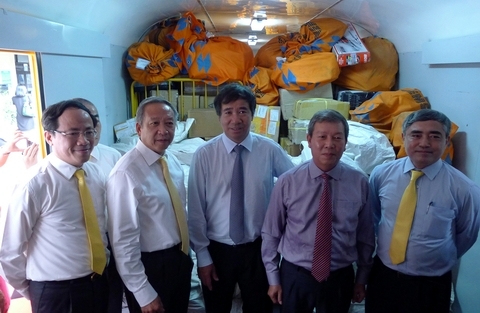 Đường sắt Việt Nam đưa toa xe chuyên dùng vận chuyển hàng Bưu điện