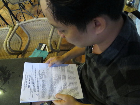 khởi tố