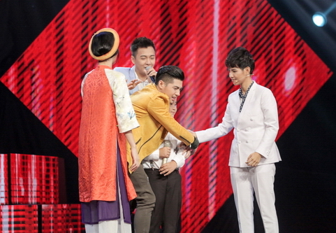 The Voice Kids 2016: Bộ tứ quyền lực ra sức giành giật thí sinh ở tập cuối Vòng Giấu mặt