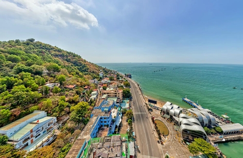 Khu vực bến tàu cánh ngầm.