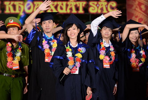 Hà Nội: Một nửa số thủ khoa đại học là đảng viên