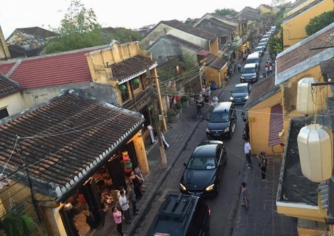 Thủ tướng đi công tác: Mỗi đoàn đi theo không quá 3 ô tô