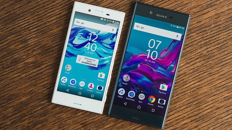 Cận cảnh Xperia XZ và X Compact