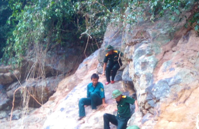 Đường vào hiện trường