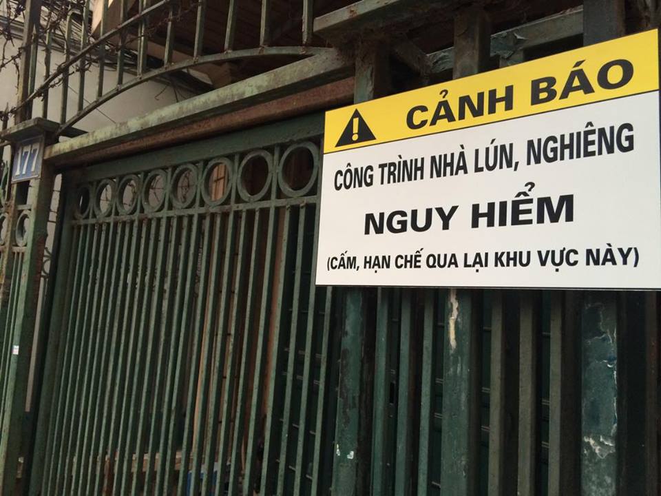 Hà Nội: Sắp tháo dỡ nhà nghiêng chực đổ sập