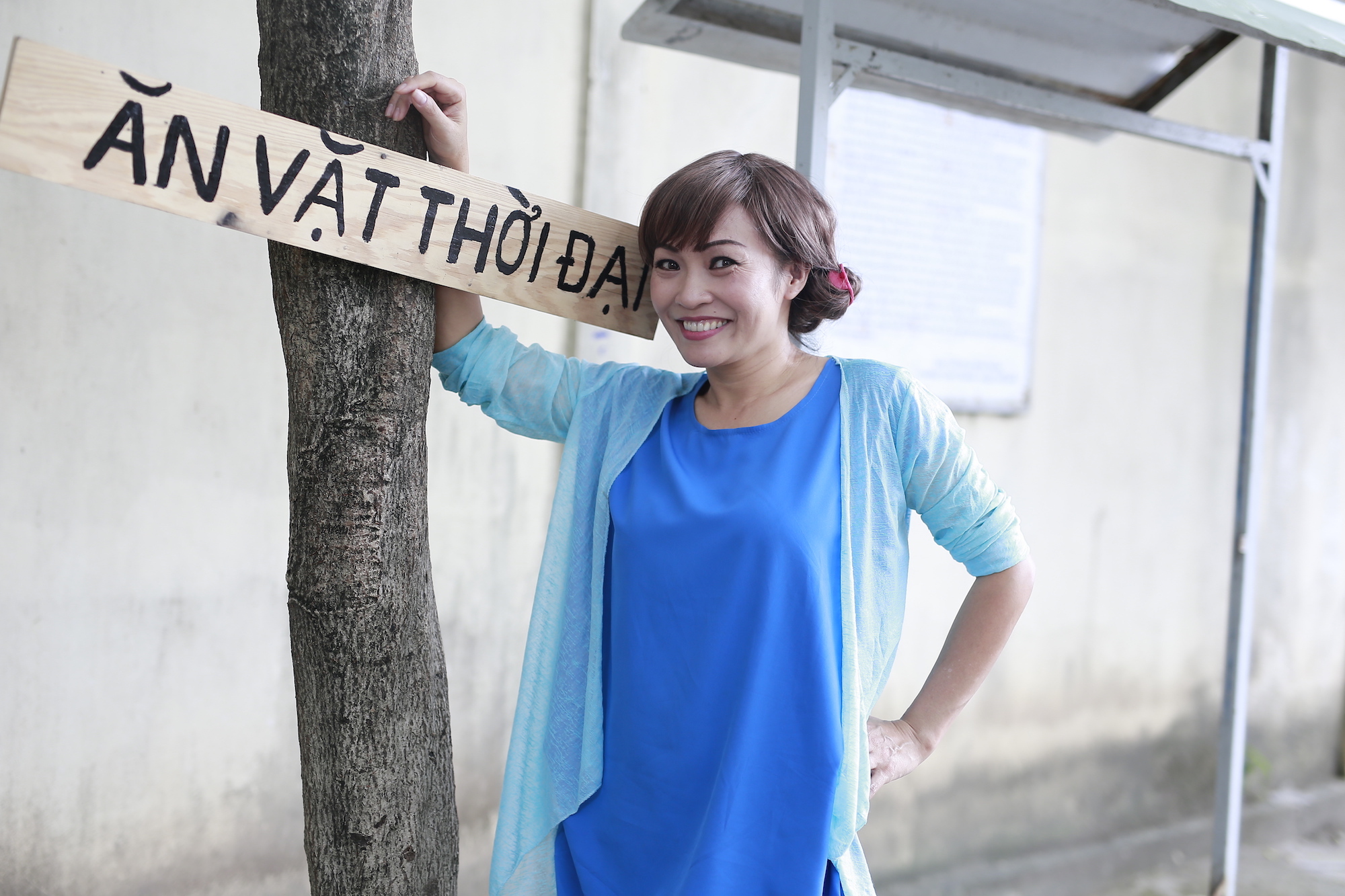Đây không chỉ là bộ phim sitcom đầu tiên mà nữ ca sĩ Phương Thanh tham gia đóng chính, mà còn là lần đầu tiên chị đóng cặp cùng với nam diễn viên Tiến Luật, cùng tạo thành bộ đôi nhân vật “Toàn – Diện” có một không hai của Xóm trọ vui nhộn.