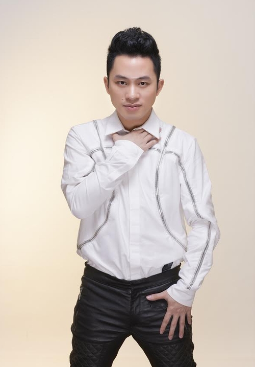 Ca sỹ Tùng Dương.