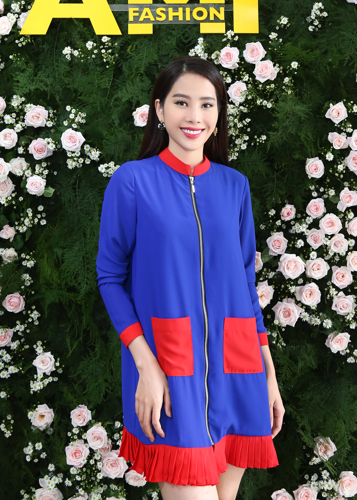 Nam Em hiện đang miệt mài chuẩn bị cho cuộc thi Hoa hậu Trái đất 2016 diễn ra chưa đầy 3 tuần nữa.