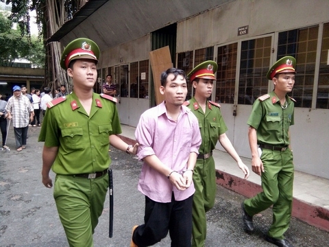 Tài xế ca sĩ Hồ Ngọc Hà gây tai nạn, &quot;Cường đô la&quot; phải bồi thường