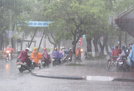 Bắc Bộ cuối tuần nhiều mây, mưa rào