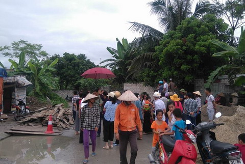 Kinh hoàng phát hiện 4 bà cháu chết trong nhà