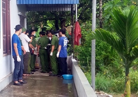 Cảnh sát truy tìm nghi phạm sát hại 4 bà cháu trong đêm