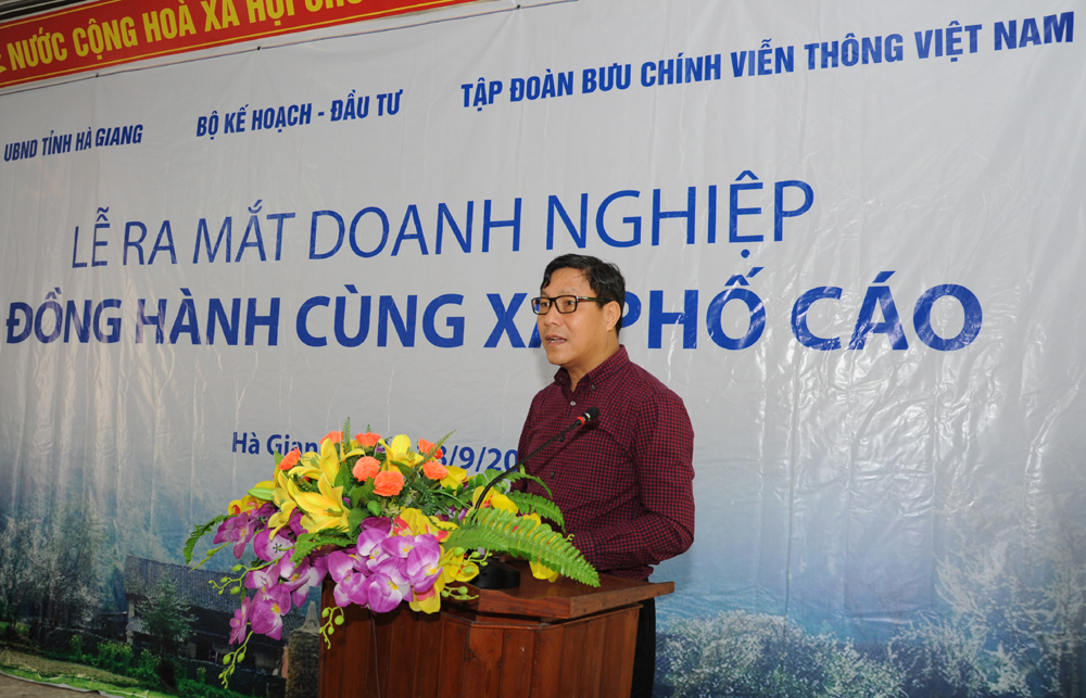 Thứ trưởng Bộ Kế hoạch và Đầu tư Đặng Huy Đông phát biểu tại Lễ ra mắt Doanh nghiệp đồng hành cùng xã Phố Cáo