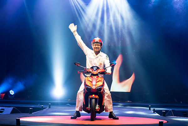 Honda3.jpg
