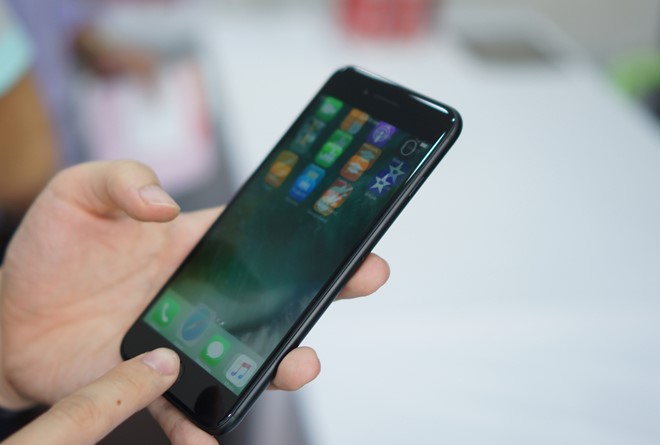 iPhone 7 Plus đứng đầu top 10 smartphone mạnh nhất thế giới