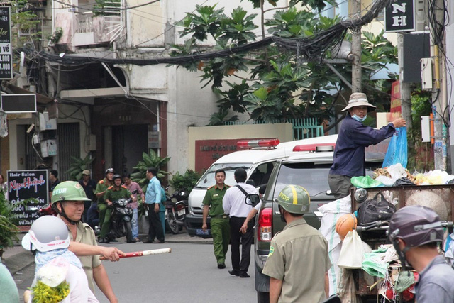 Nổ súng trong UBND phường, một người tử vong