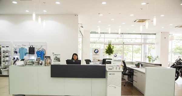 Khu vực tiếp tân rộng mở 4 mặt