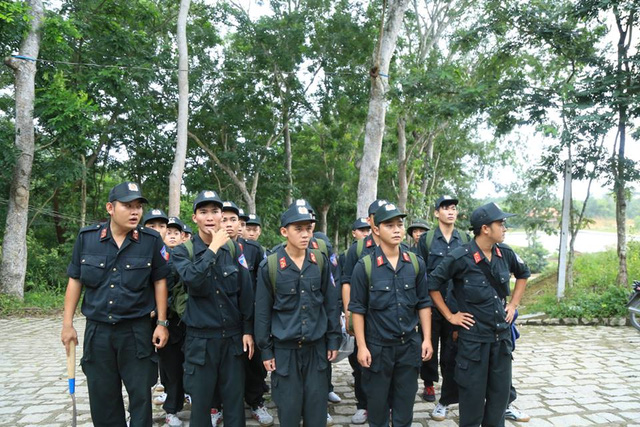 Cảnh sát cơ động được tăng cường.