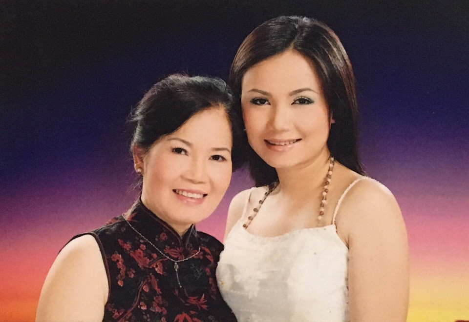 Hoàng Yến và mẹ