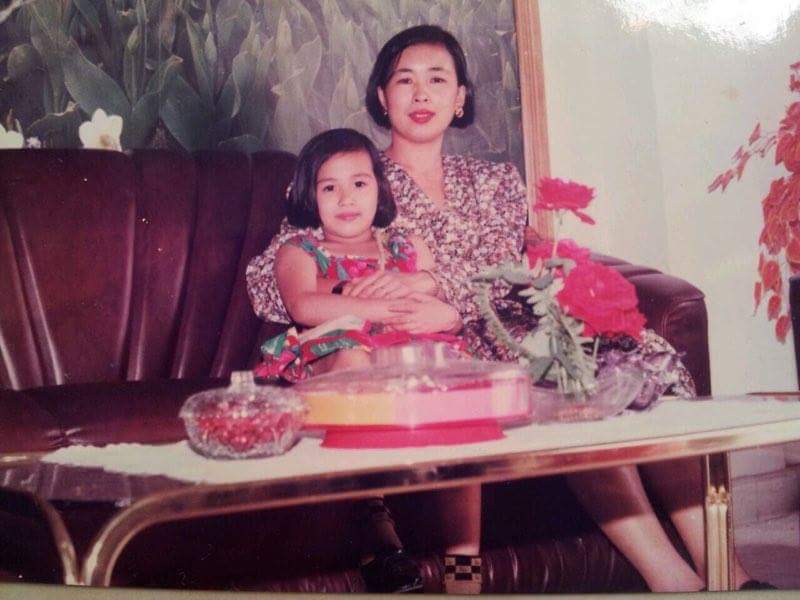 Mẹ và Bảo Anh hồi nhỏ