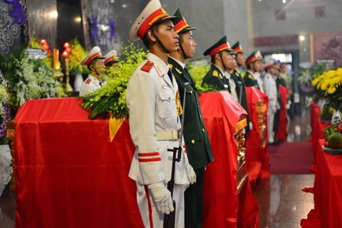 Xúc động lễ truy điệu 3 phi công hy sinh trong vụ trực thăng rơi