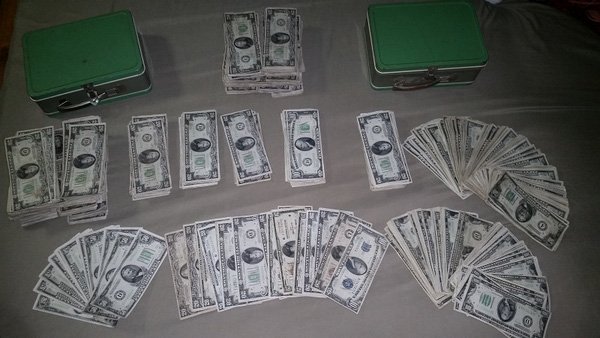 Tổng cộng họ đã tìm được 45 nghìn USD