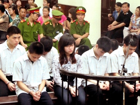 Cố ý phạm tội nghiêm trọng, trẻ em có nên bị xử lý hình sự?