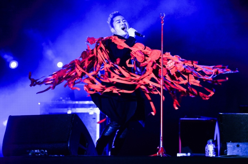 Tùng Dương với điểm nhấn &quot;Rễ cây&quot; tại Monsoon Music Festival