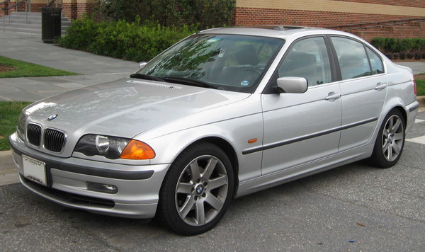 Triệu hồi hơn 1.000 xe BMW series 3 tại Việt Nam
