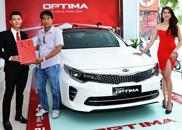 Kia Optima: Đẳng cấp và cảm giác lái vượt trội