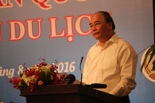 Thủ tướng Nguyễn Xuân Phúc phát biểu tại Hội nghị.
